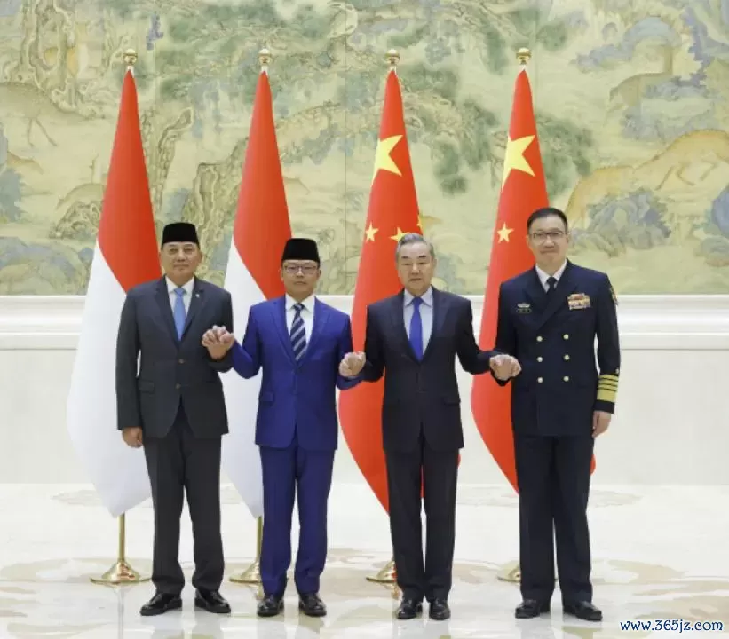 王毅、董军同框,这件事非同小可!